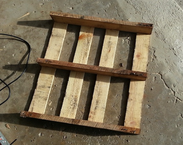 wood-pallet-sled-2b.jpg