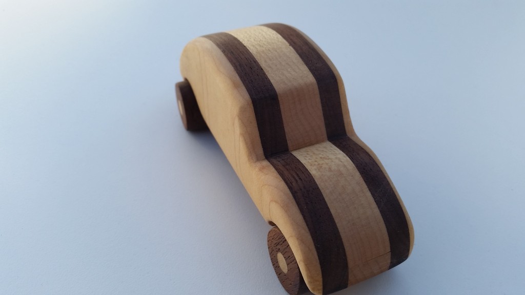 wooden-toy-car (2).jpg