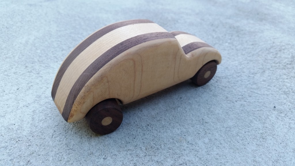 wooden-toy-car (3).jpg