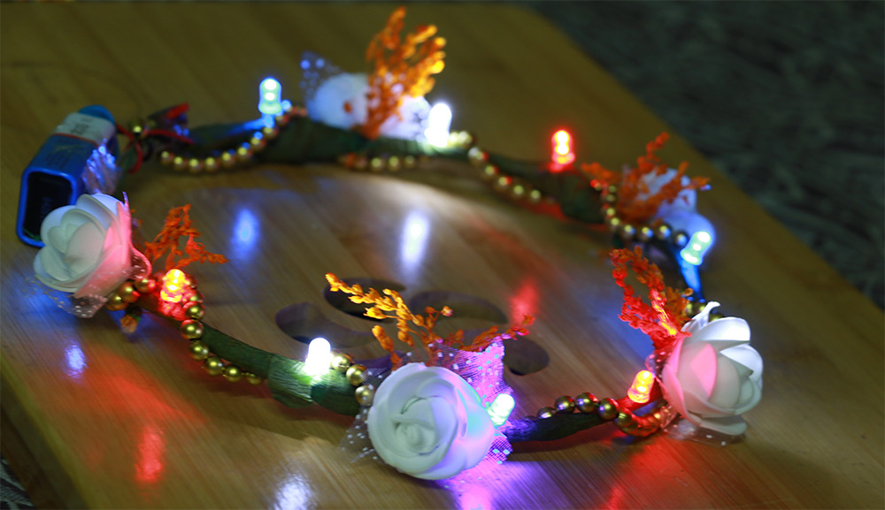 wreath-2-decorated-lighten-up.jpg