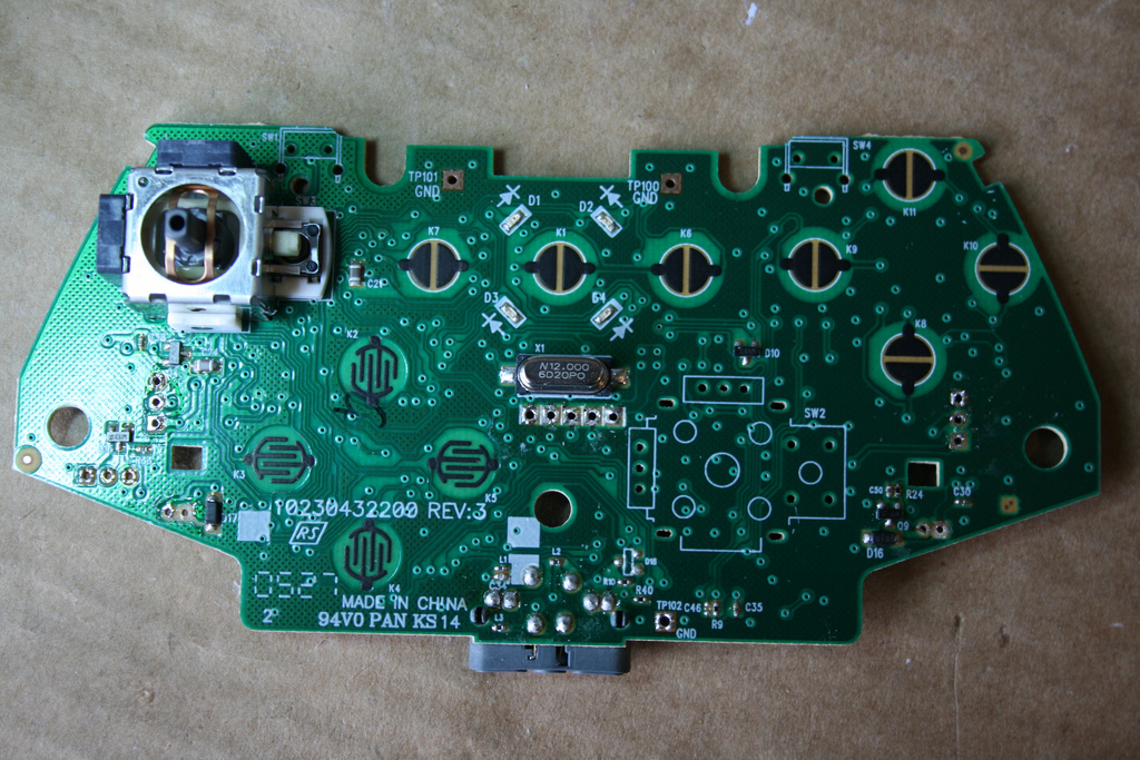 xbox-wired_controller_pcb.jpg