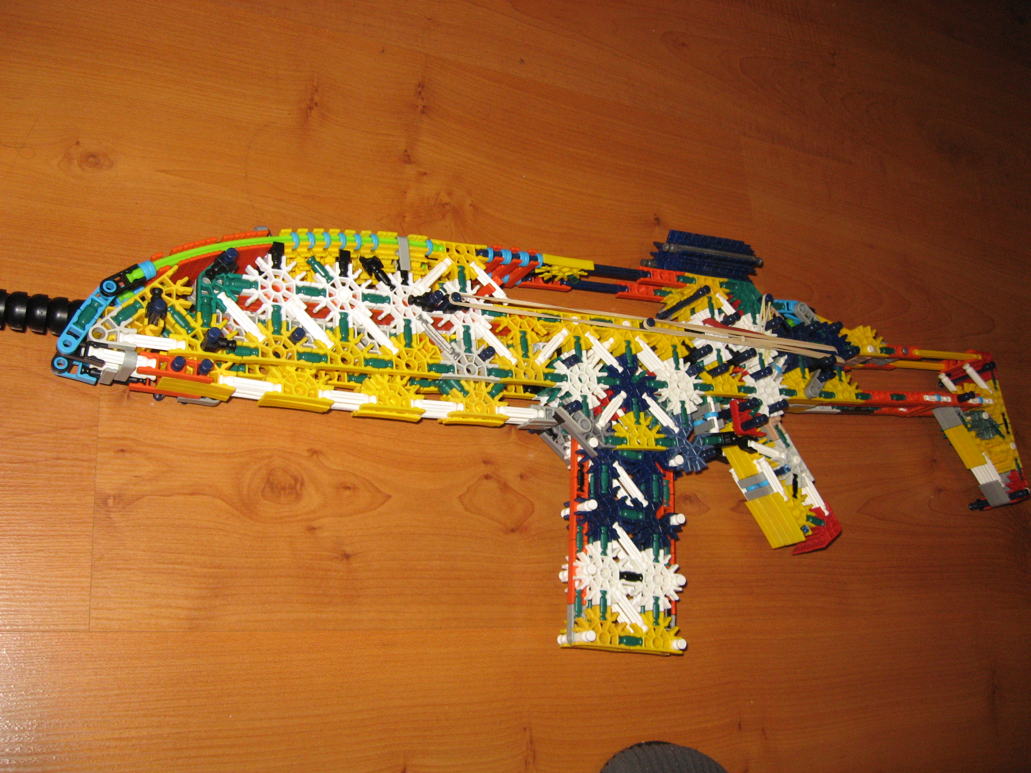 xm8-slide 003.jpg