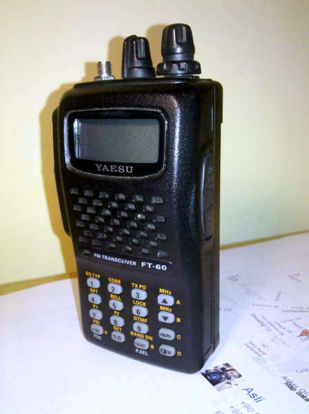 yaesu_ft60.jpg