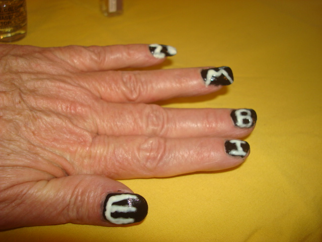 zombie fingernails (49).JPG