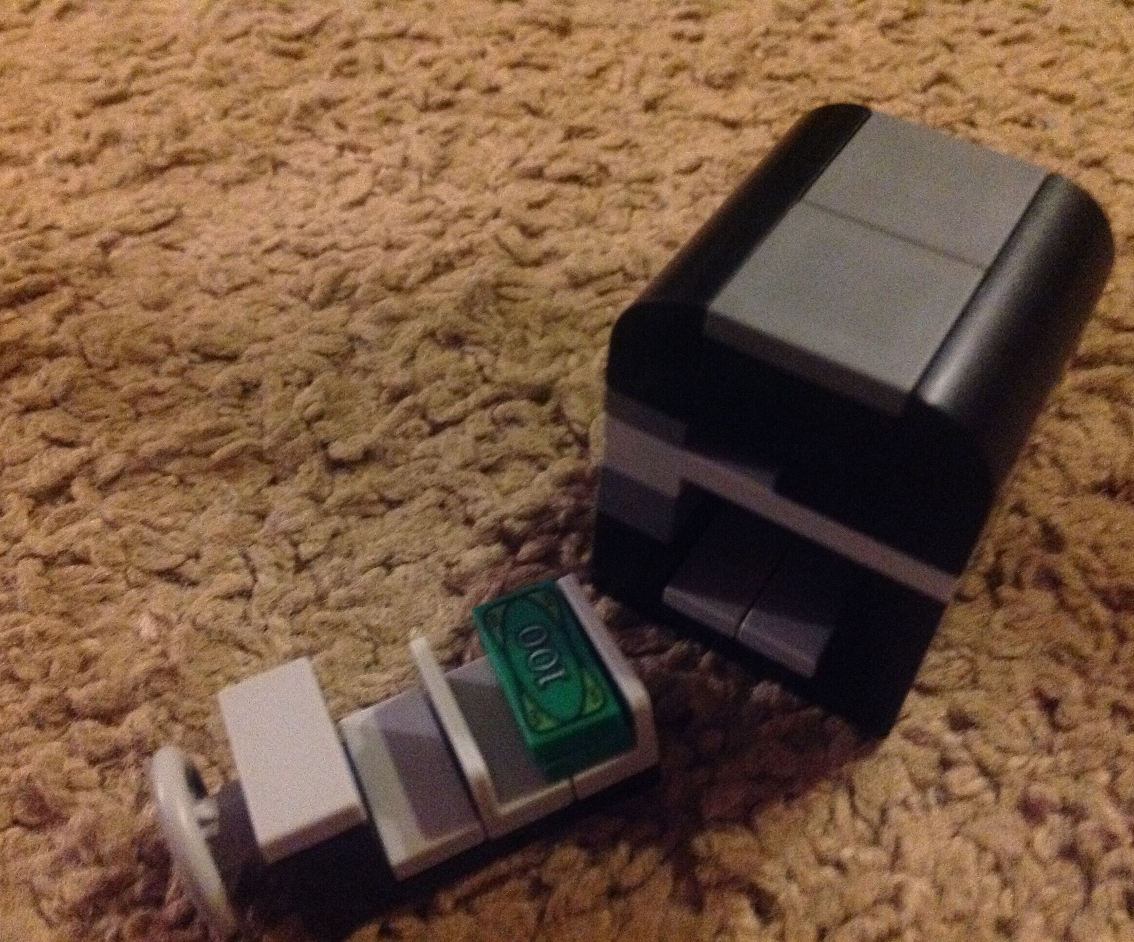 Working Lego Safe!