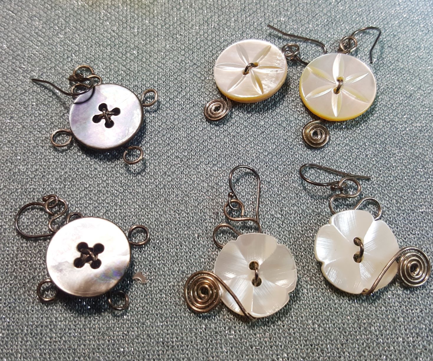 EARRINGS OR PENDANT FROM VINTAGE BUTTONS