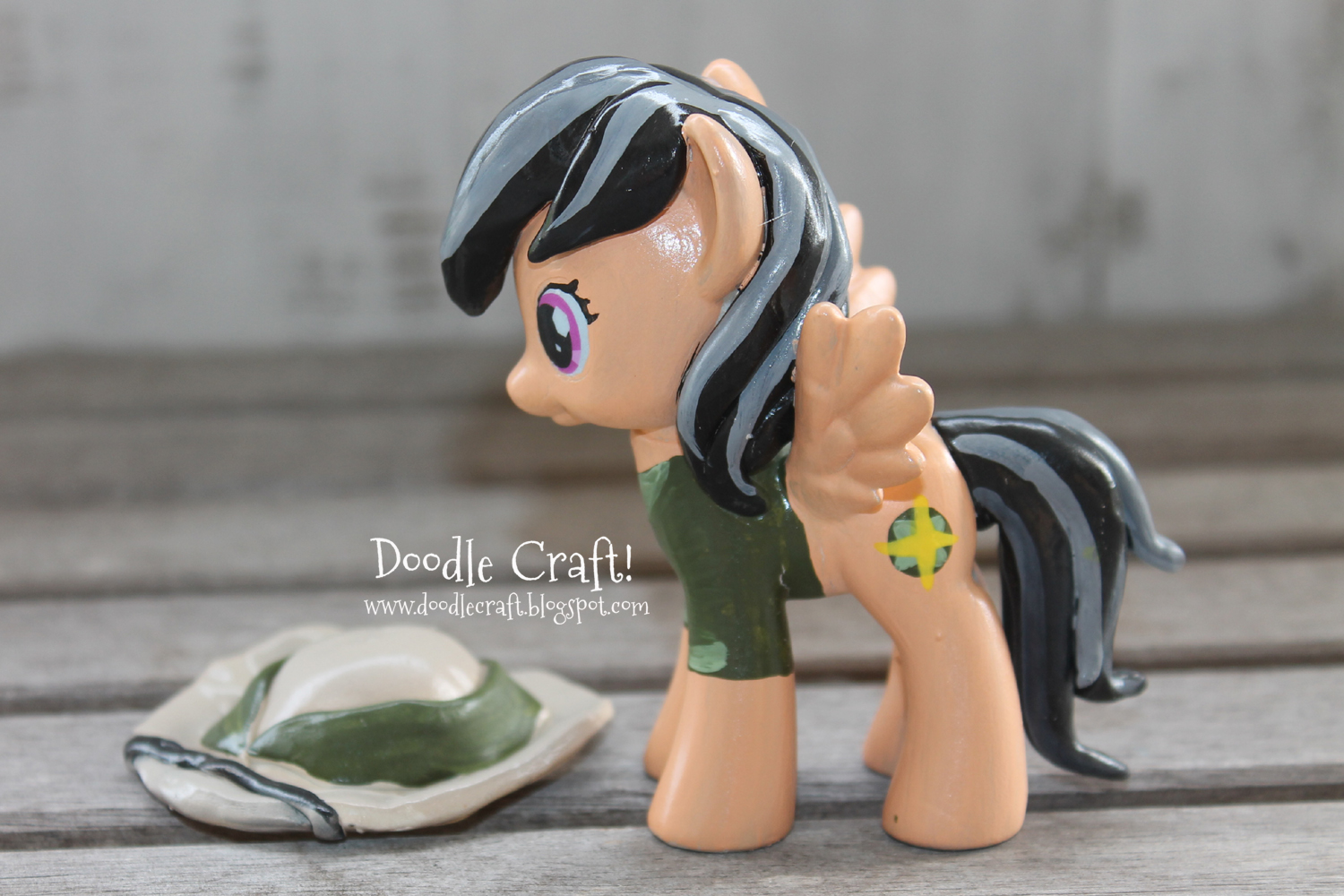 custom my little pony mod daring do from rainbow dash toy customize ponies with bake hard clay (38).JPG