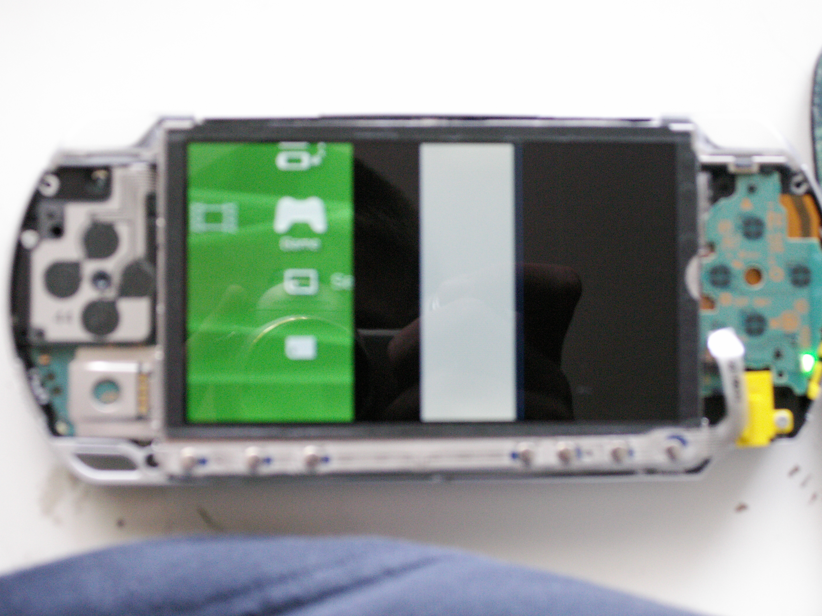 Replacing PSP 1000 Screen