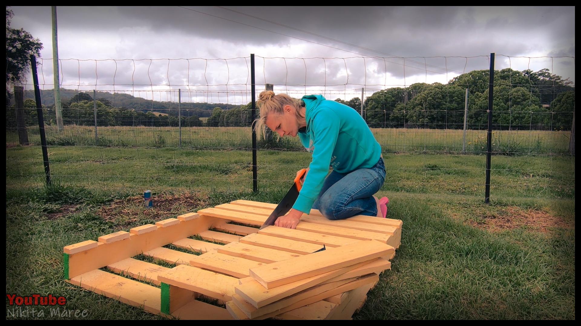 DIY planter box made from pallet wood. How to build a garden planter box. Making a plant box from palings. Woodworking (3).jpg