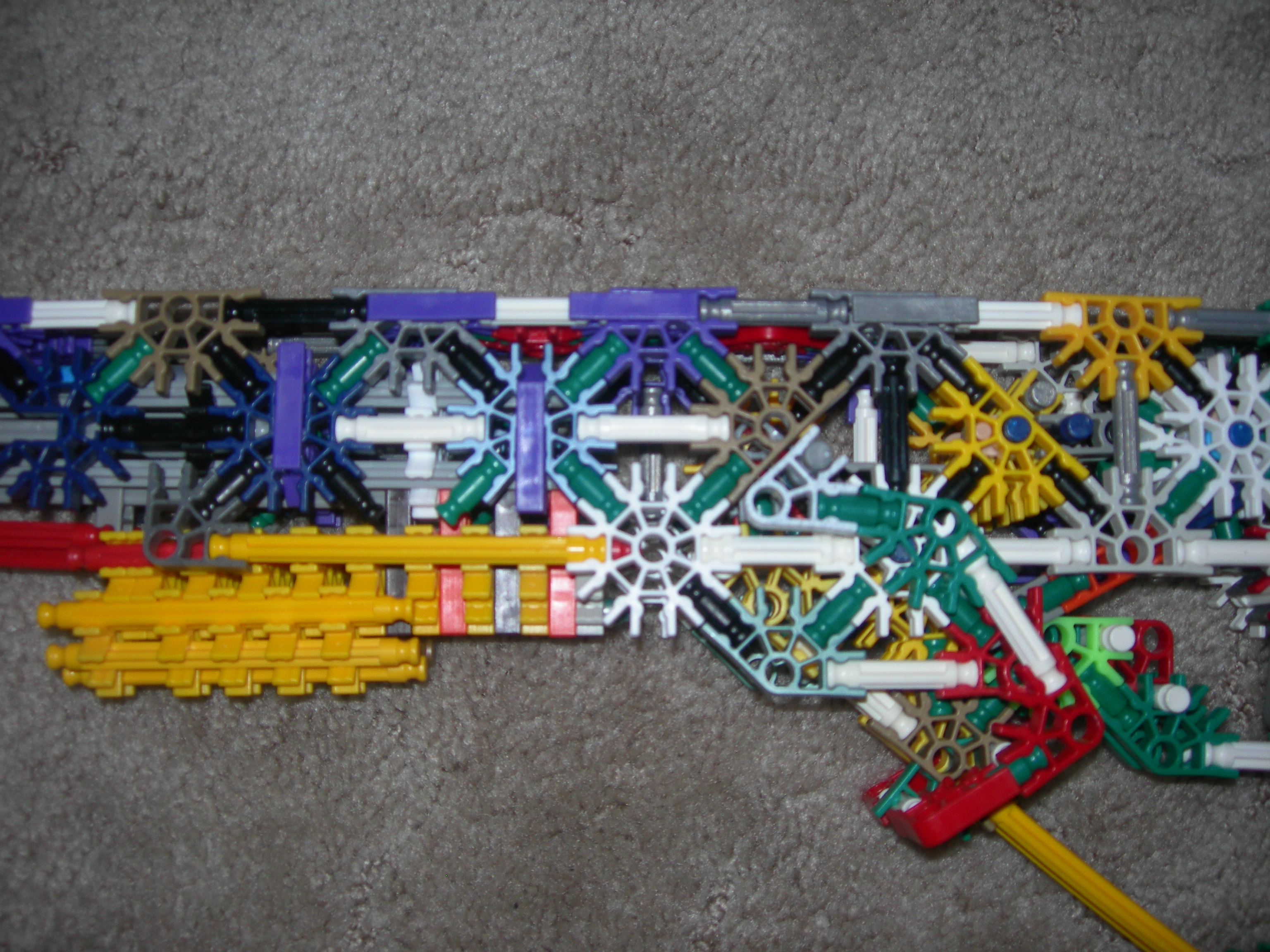 C:\Documents and Settings\Dave\My Documents\My Pictures\K'nex Gnasher Shotgun\K'nex Gnasher Shotgun 049.jpg