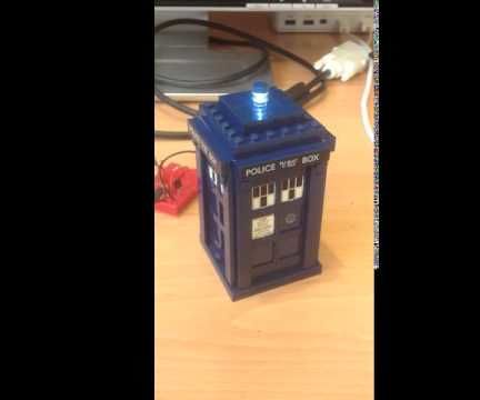 Lego TARDIS With Flashing LED