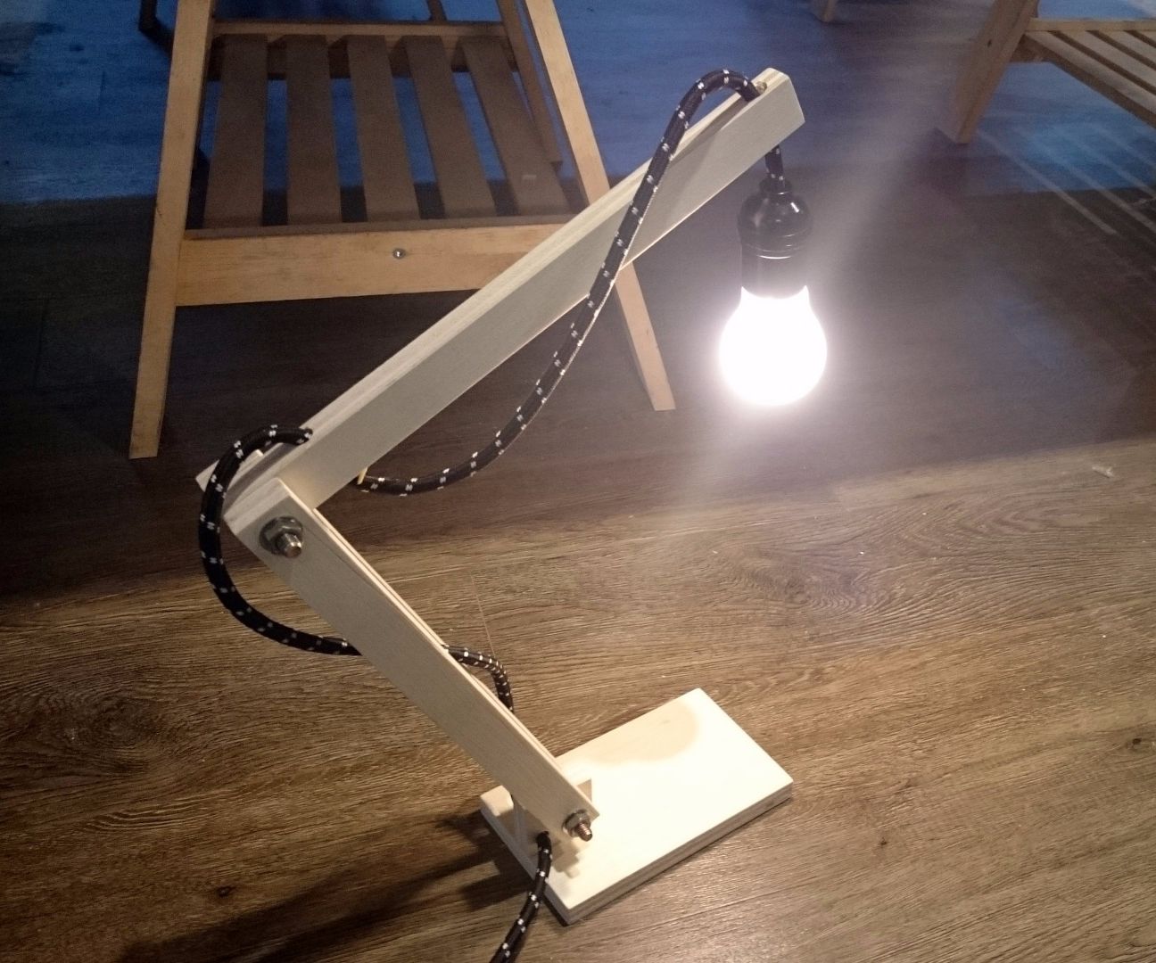 Simple Wooden Lamp