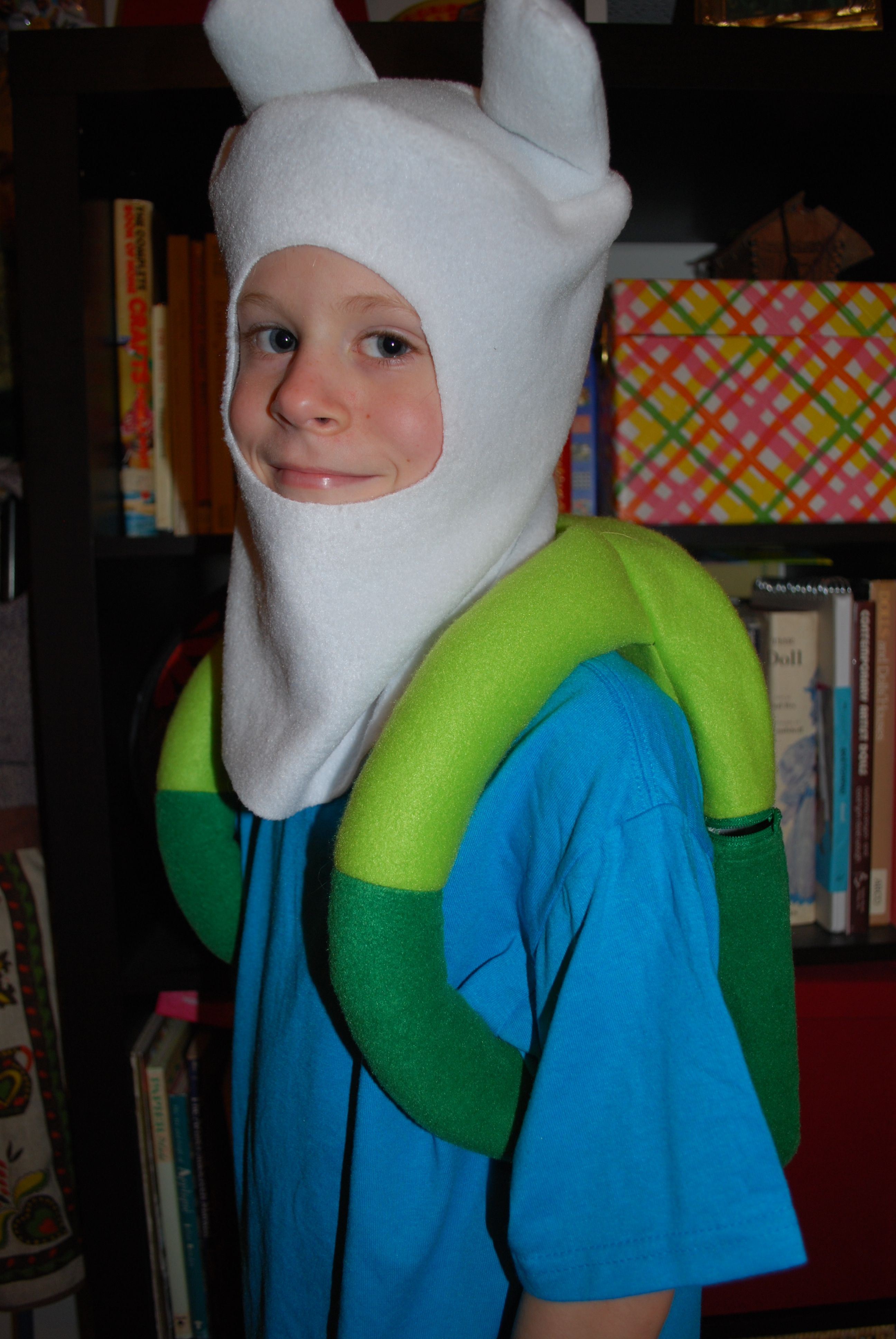 Adventure Time! Finn Costume! Backpack (functional, With Zipper Opening) + Hat.