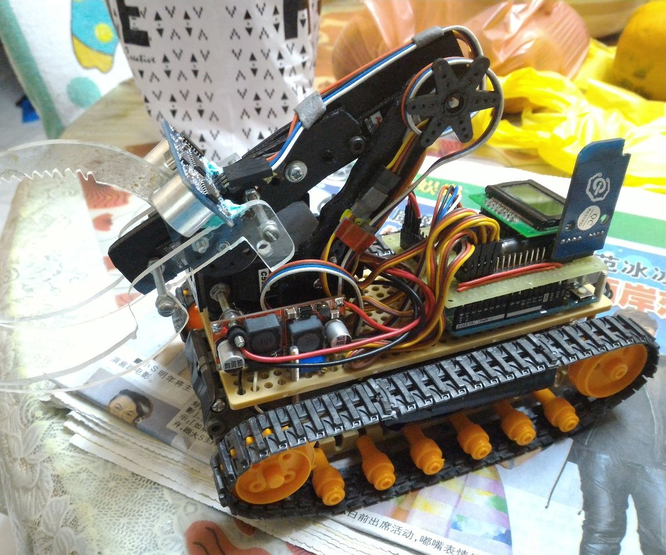 Arduino Bluetooth Tank