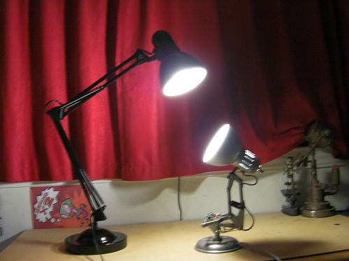 DIY PIXAR: Luxo Jr. Lamp