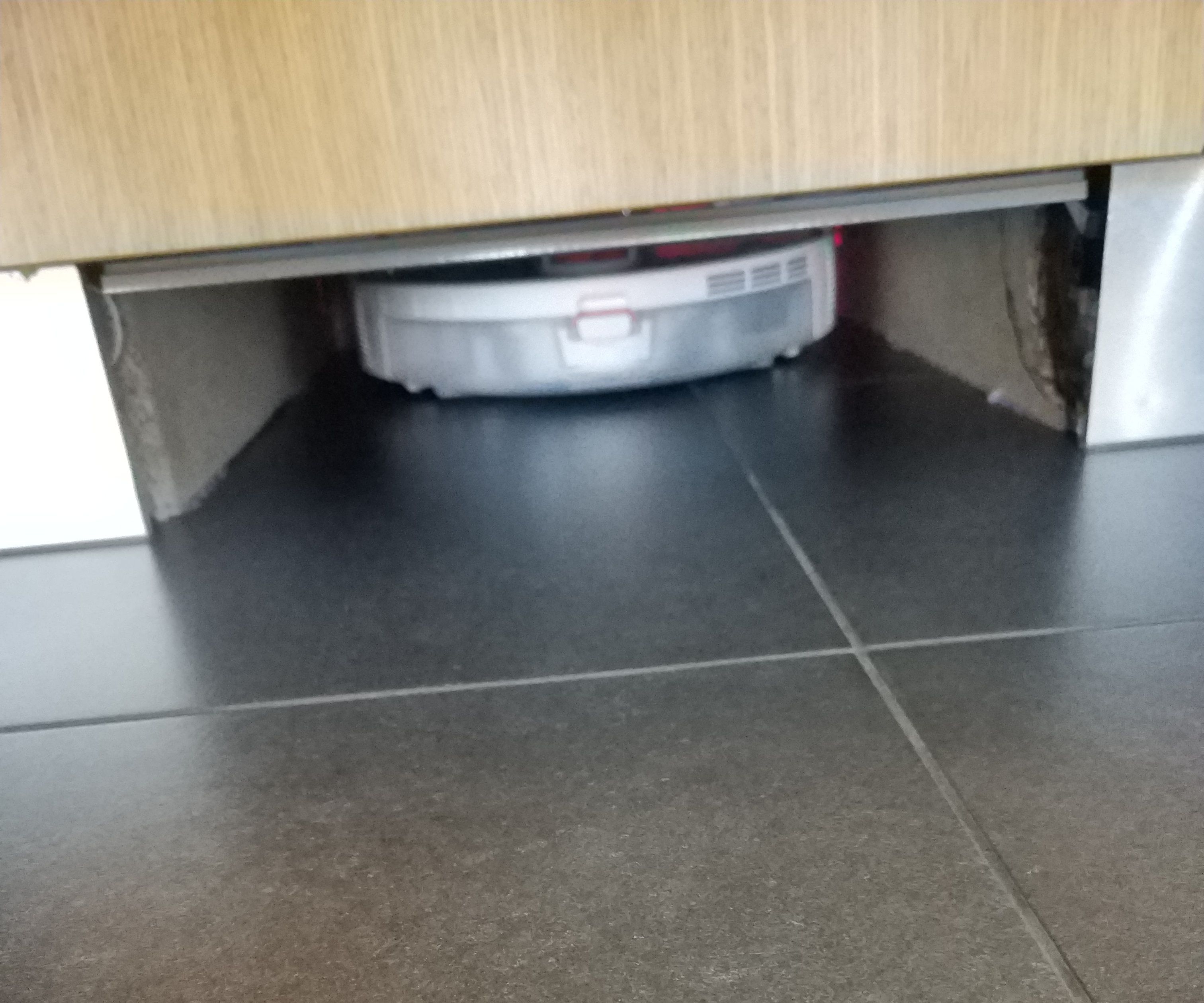 Automatic Door for Smart Vacuum Robot With Arduino