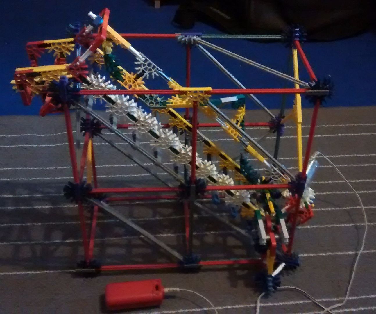 The Corkscrew | A K'nex Ball Machine Lift