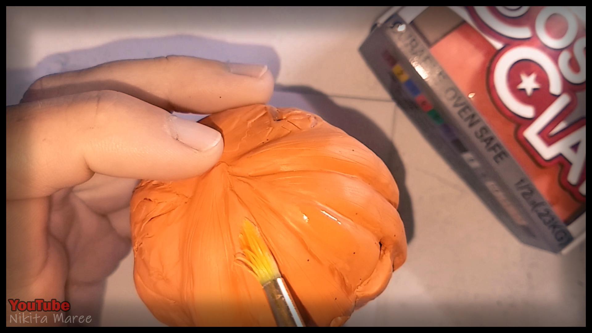 How to make a Jack o'lantern. Polymer clay tutorial. Sculpting a pumpkin out of clay. Halloween Craft.  (24).jpg