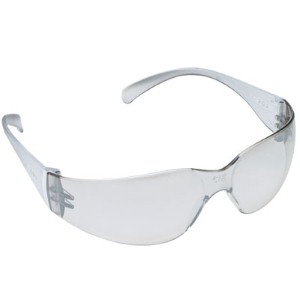 3M-Virtua--Safety-Glasses-with-Indoor-Outdoor-Hardcoat-Lens---Clear-Frame_16000681_800907995_0_0_14079149_300.jpg