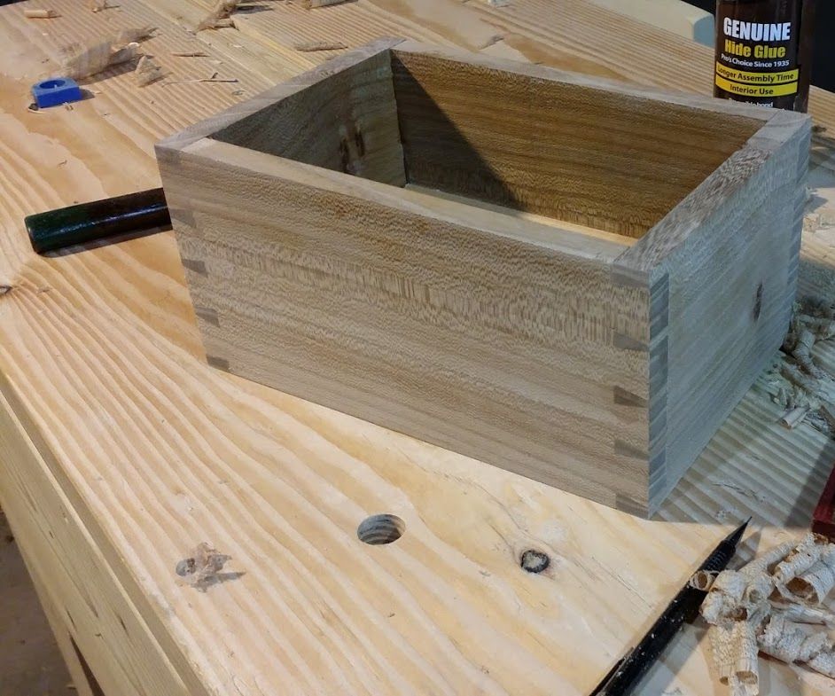 Handcut Dovetails - the Easier Way