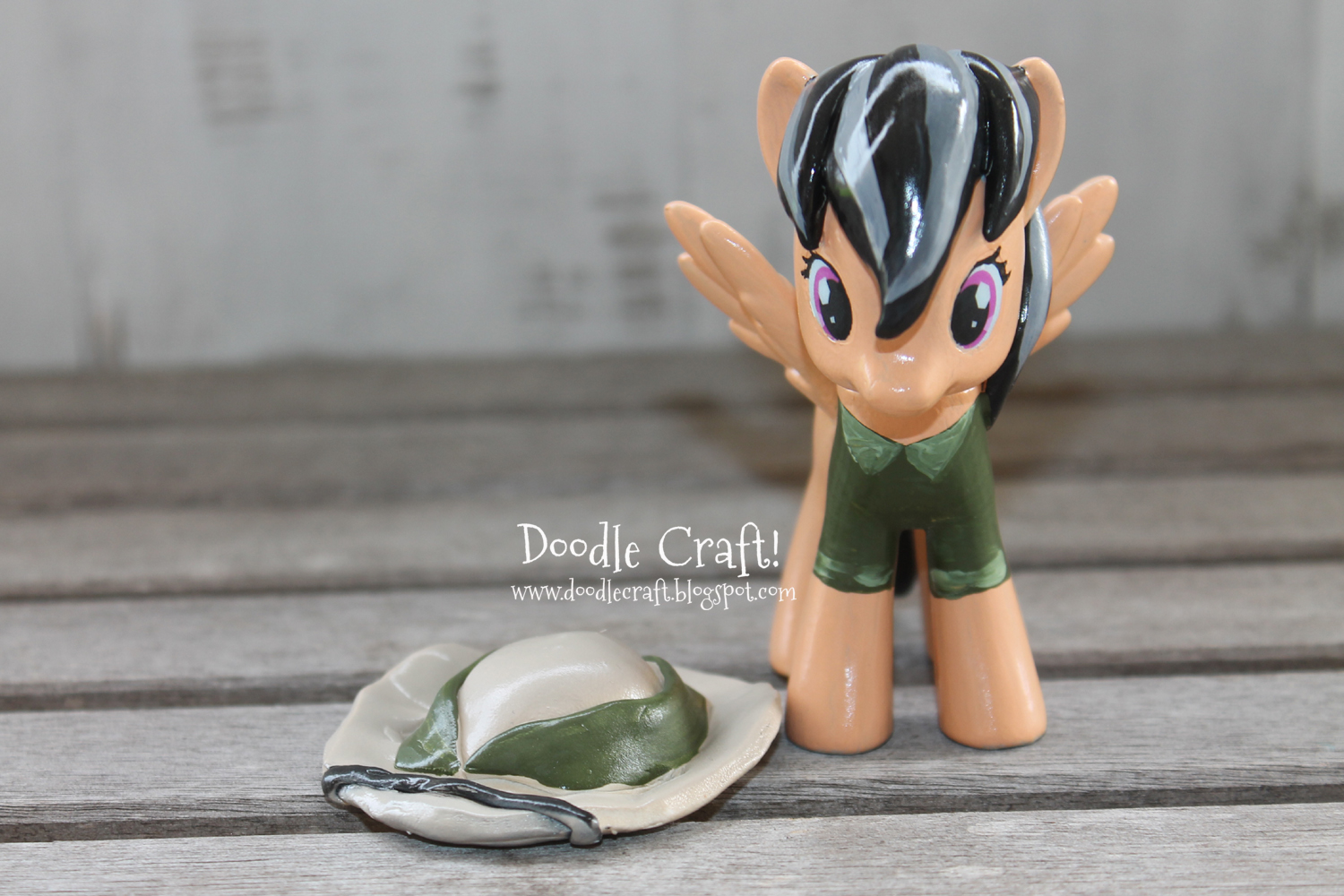 custom my little pony mod daring do from rainbow dash toy customize ponies with bake hard clay (5).JPG