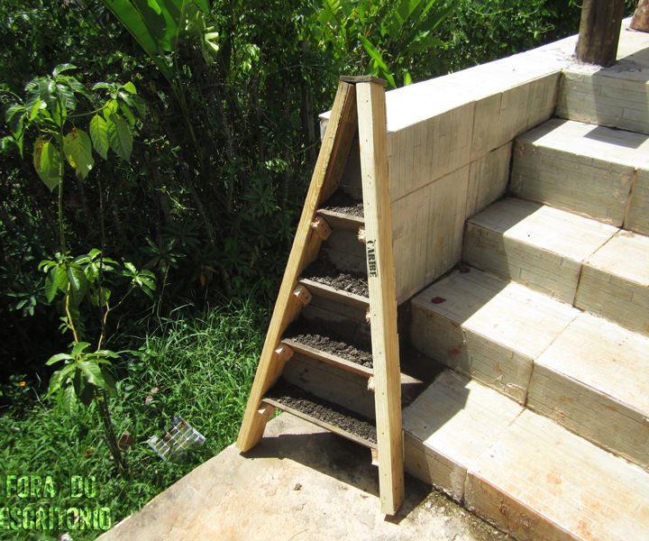 Vertical Corner Garden Out of Pallets