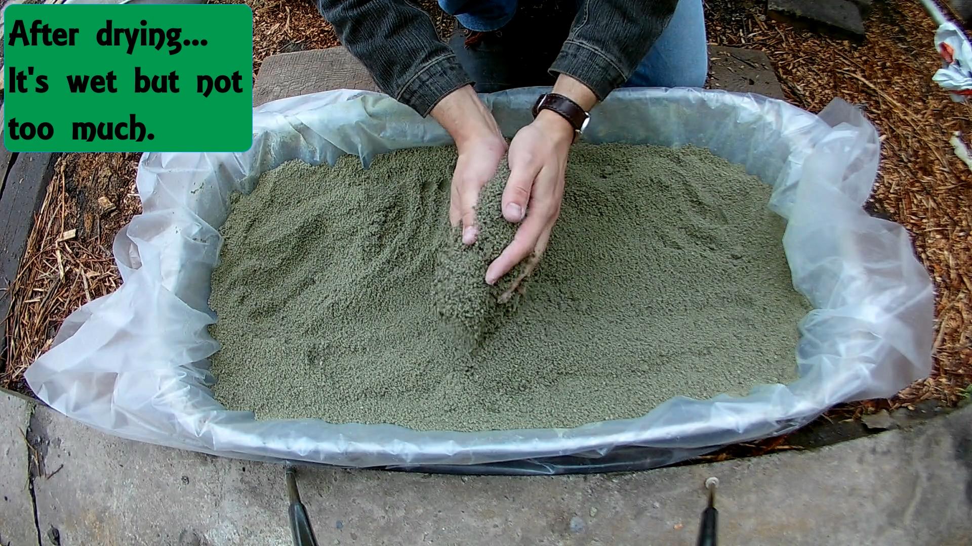 Bentonite Green Sand recipe. Sticky, oily and just great.avi_snapshot_01.33_[2017.07.26_15.52.29].jpg