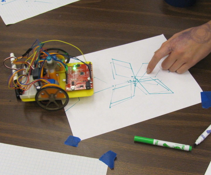 Using an Drawing Robot for Arduino With Hour of Code Tutorials