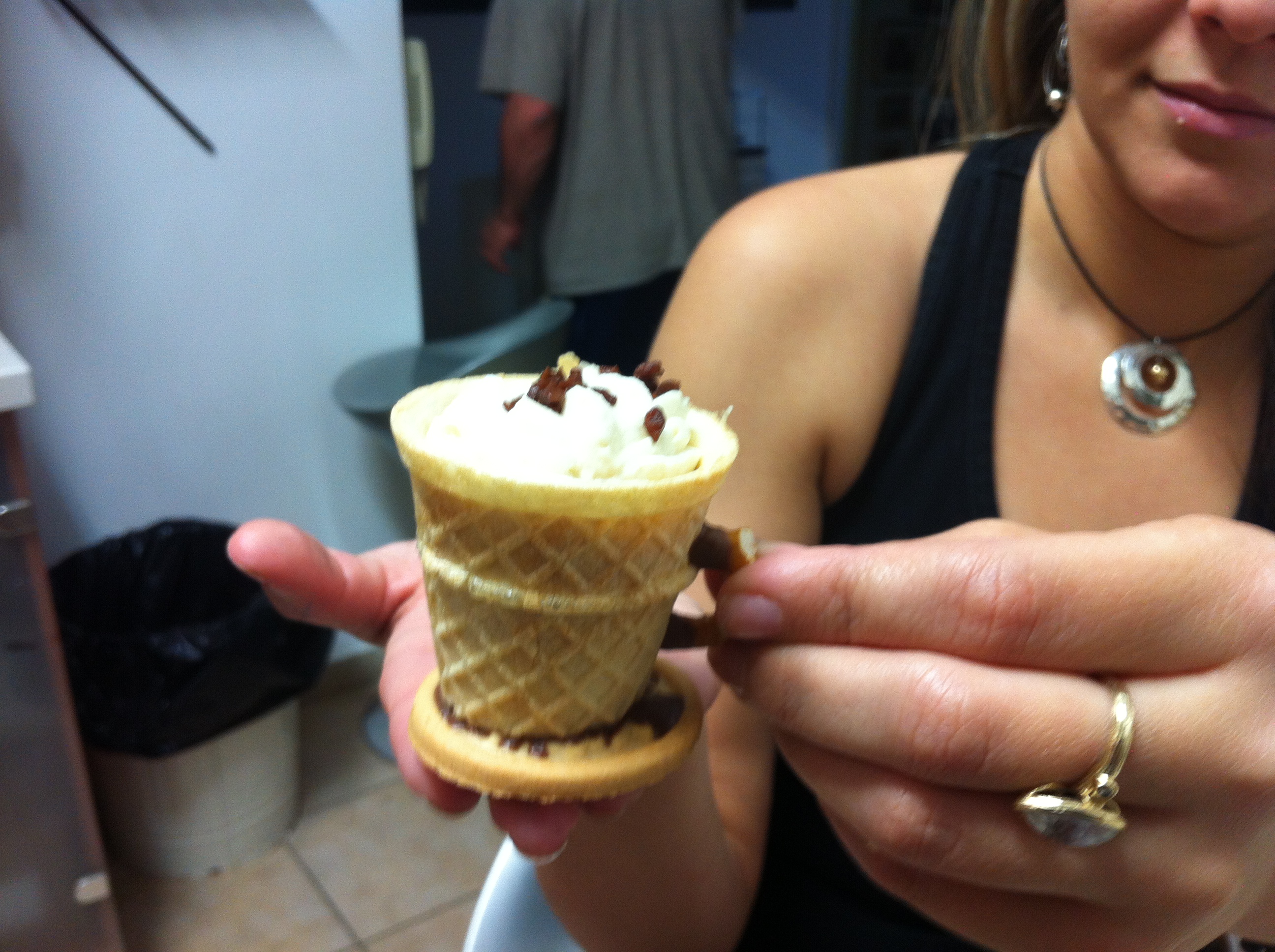 Decorated Dessert - Sweet Little Espresso Cups