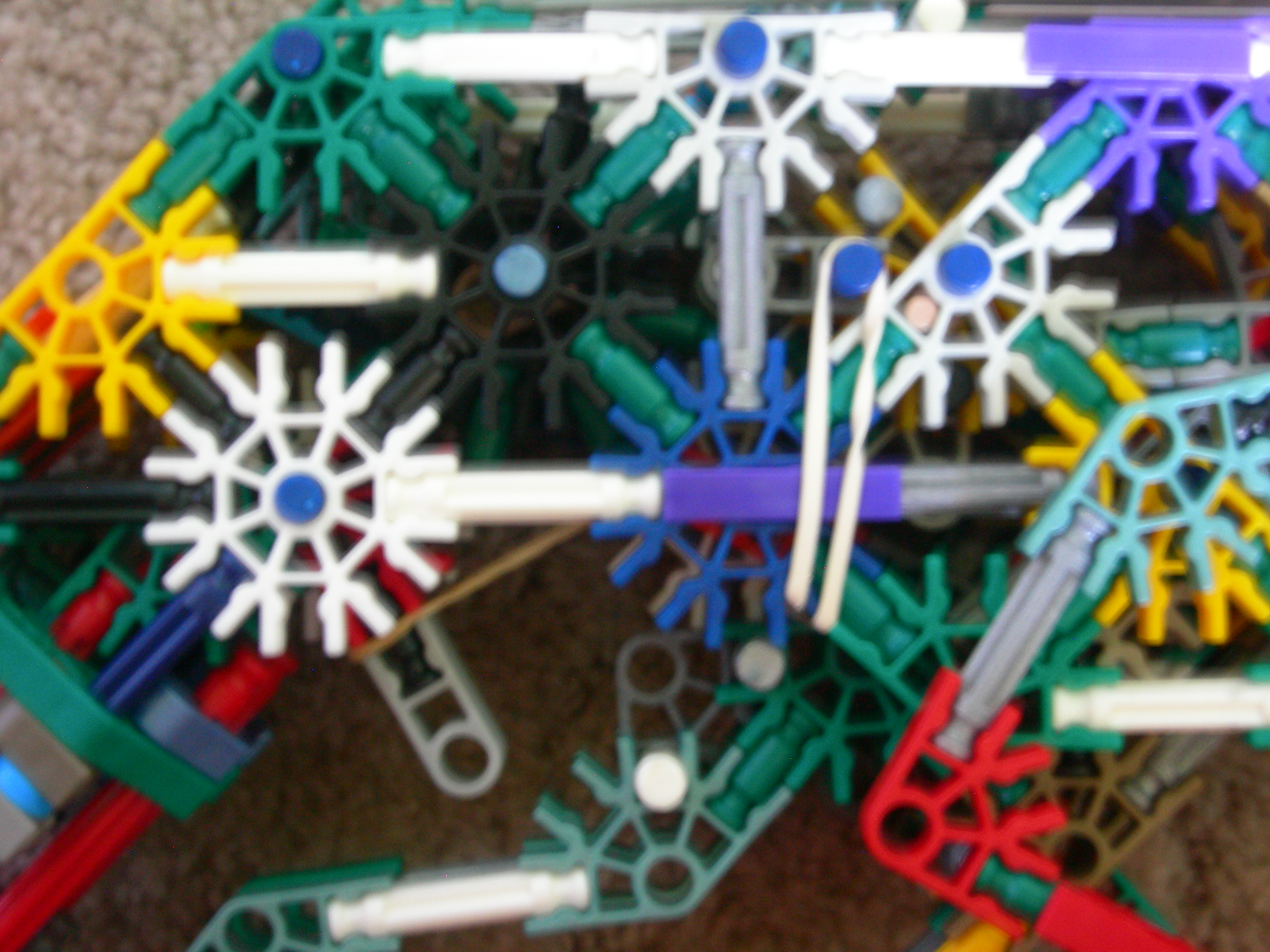 C:\Documents and Settings\Dave\My Documents\My Pictures\K'nex Gnasher Shotgun UPG\K'nex Gnasher Shotgun UPG 021.jpg