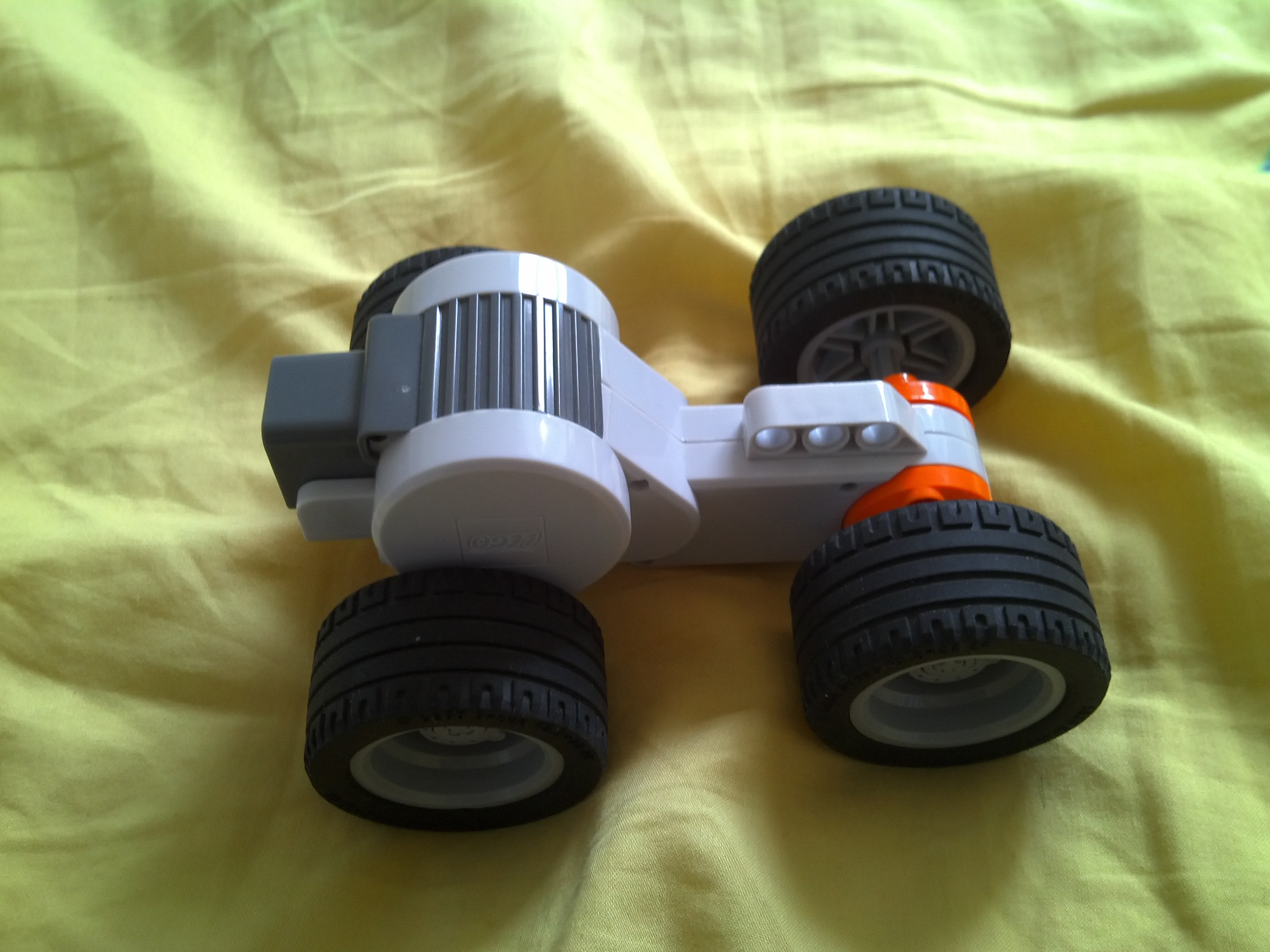 NXT Dynamo Car! NO BATTERIES!