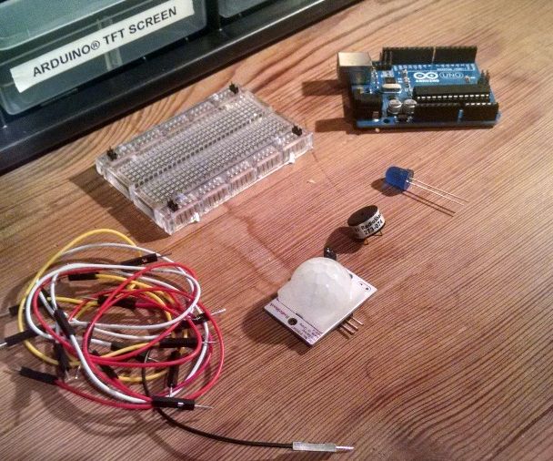 Arduino PIR Sensor Alarm (SIMPLE VERSION)