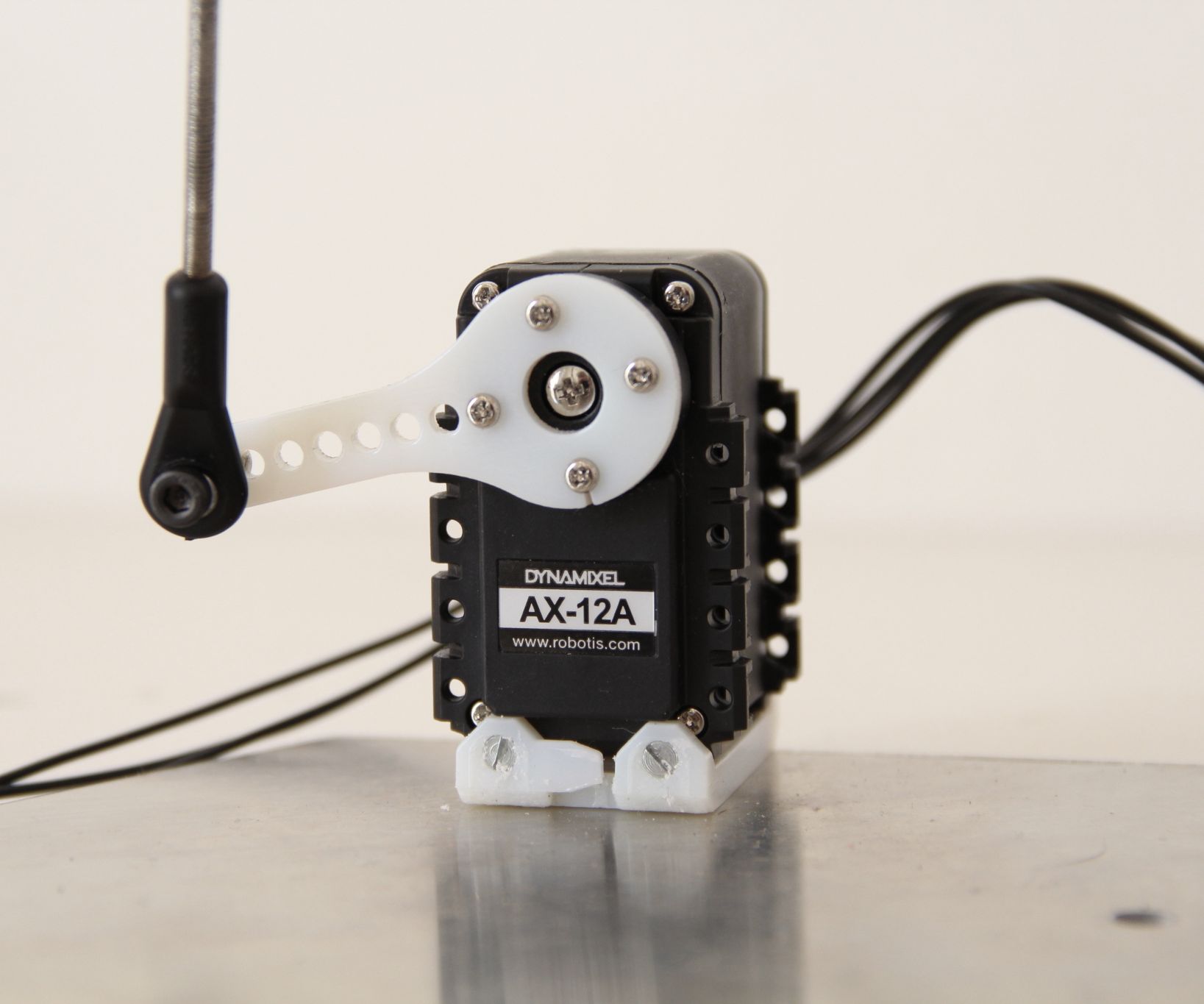 How to Drive Dynamixel AX-12A Servos (with a RaspberryPi)