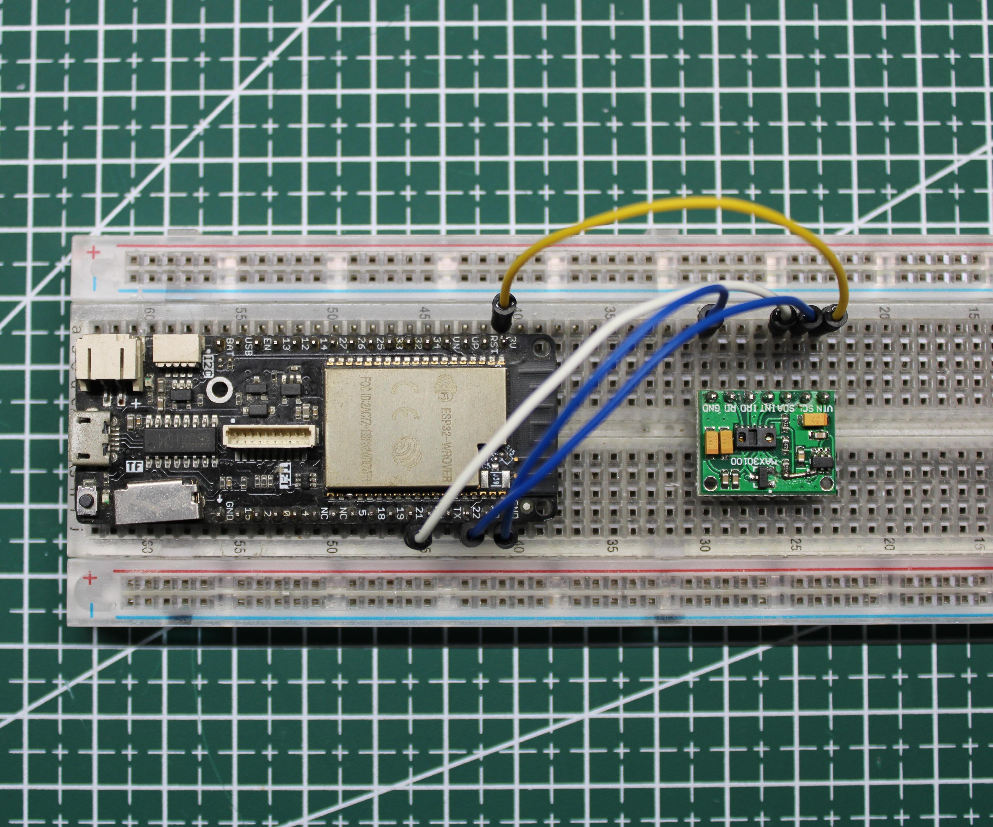 Oximeter With MAX30100 Heart Rate Sensor and ESP32