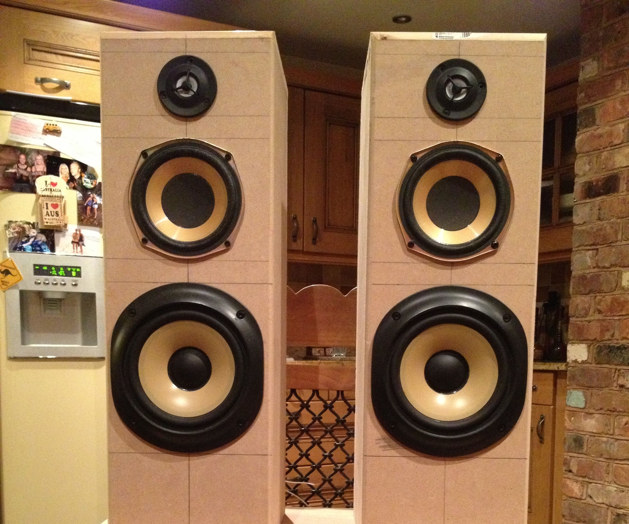 Airplay Hifi Tower Speakers + Subwoofer