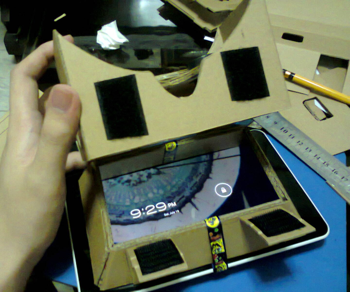 Google Cardboard HMD for Tablet