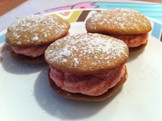 Banana and Strawberry Whoopie Pies