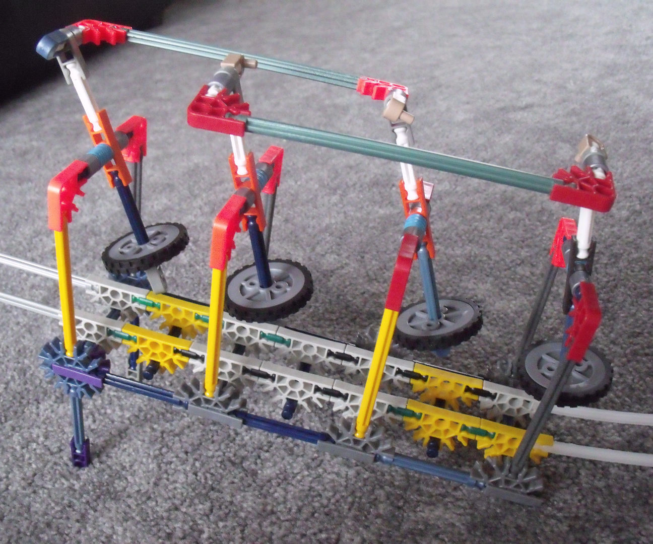 A K'nex Ball Element: Alternating Ball Kicker.