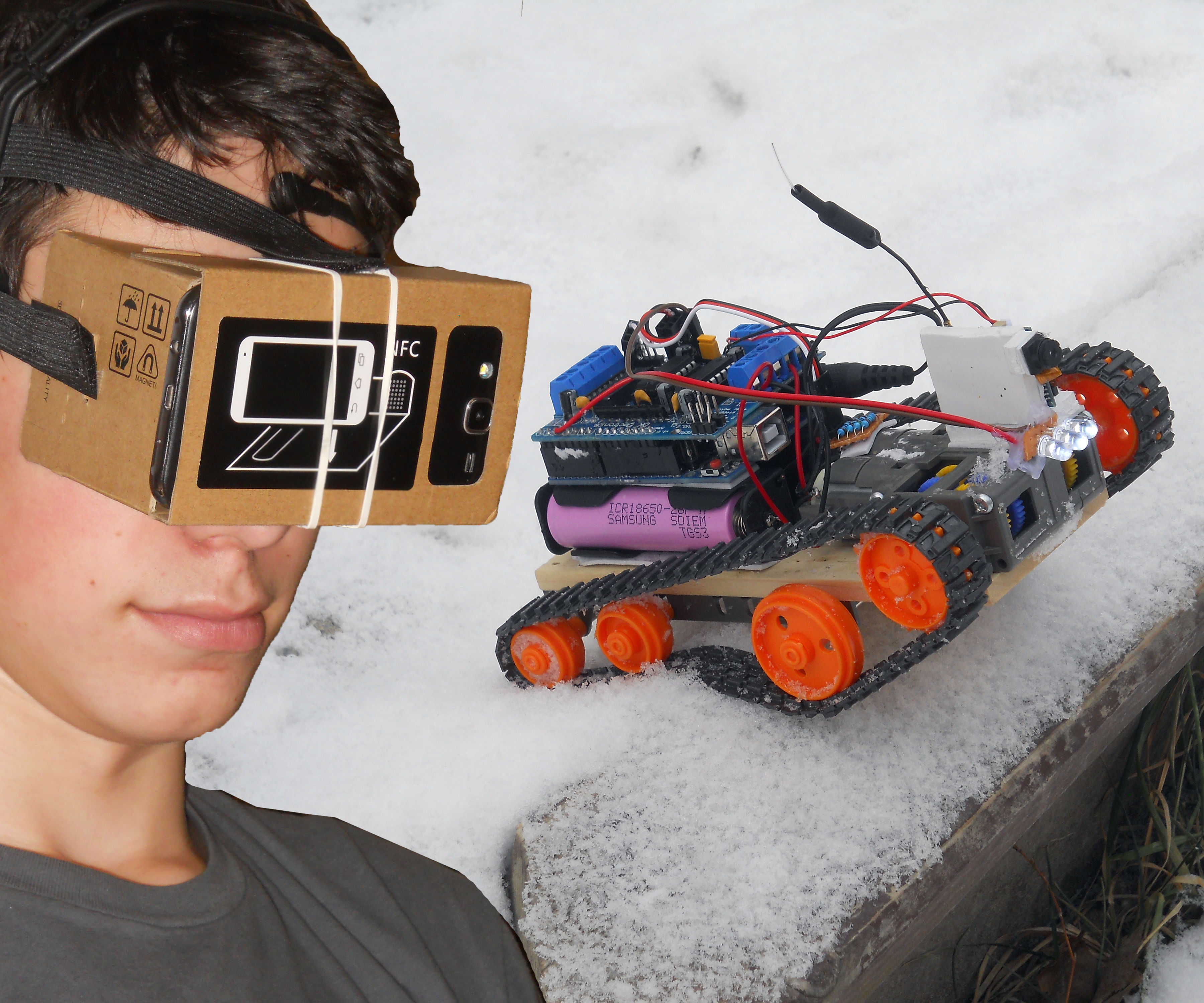 FPV Virtual Reality Arduino Controlled Tracked Robot