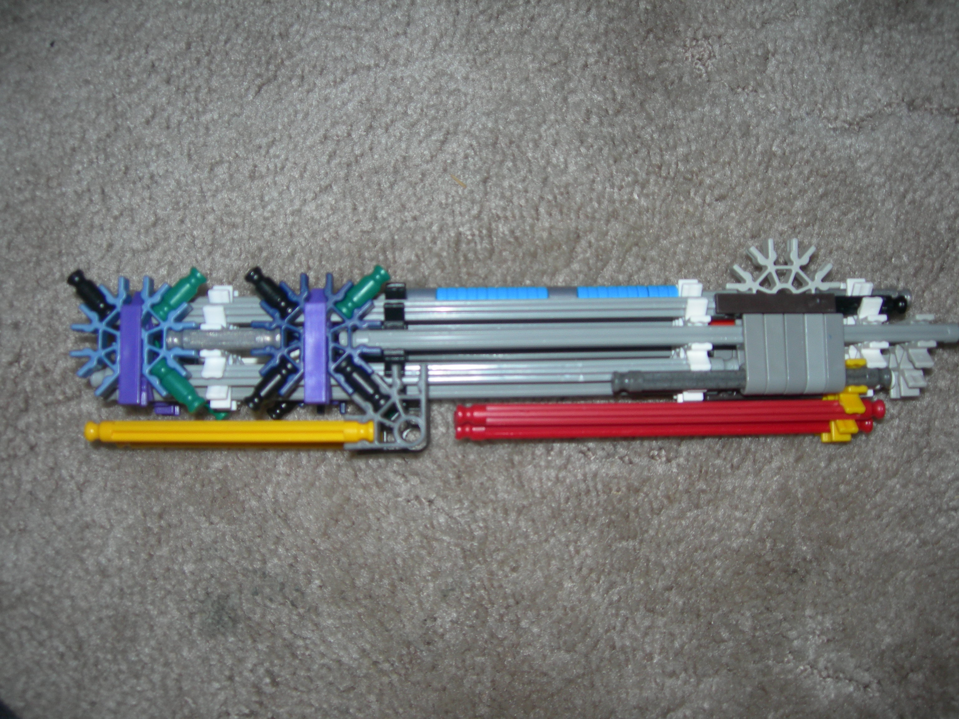 C:\Documents and Settings\Dave\My Documents\My Pictures\K'nex Gnasher Shotgun\K'nex Gnasher Shotgun 041.jpg