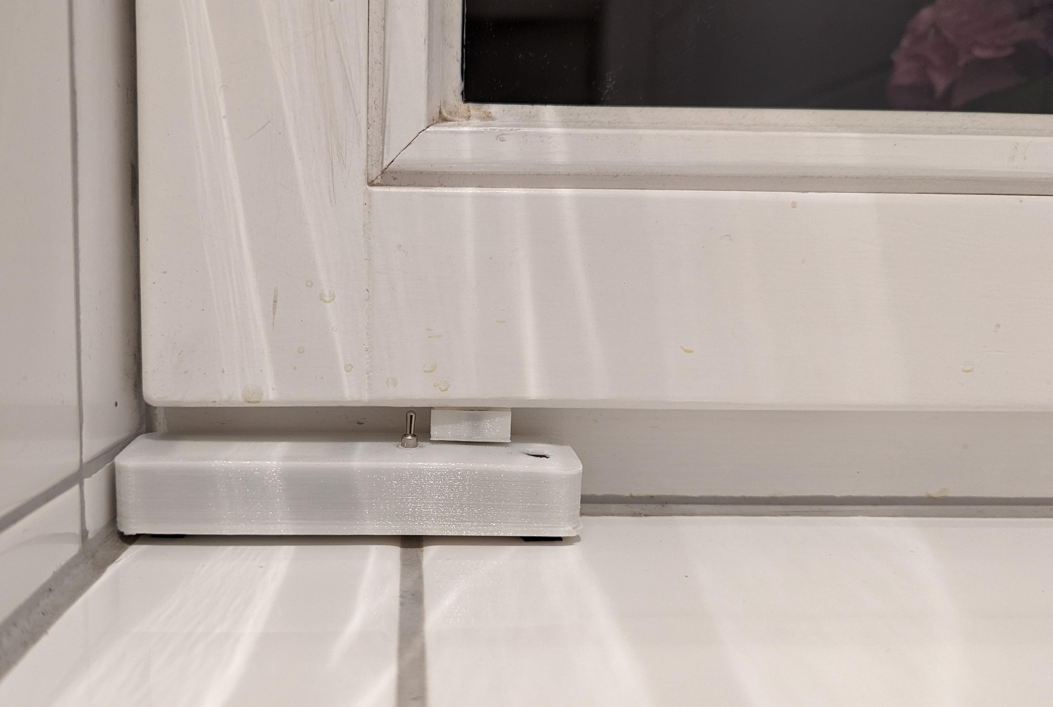 Energy Saving Device: Easy Open Window Alert