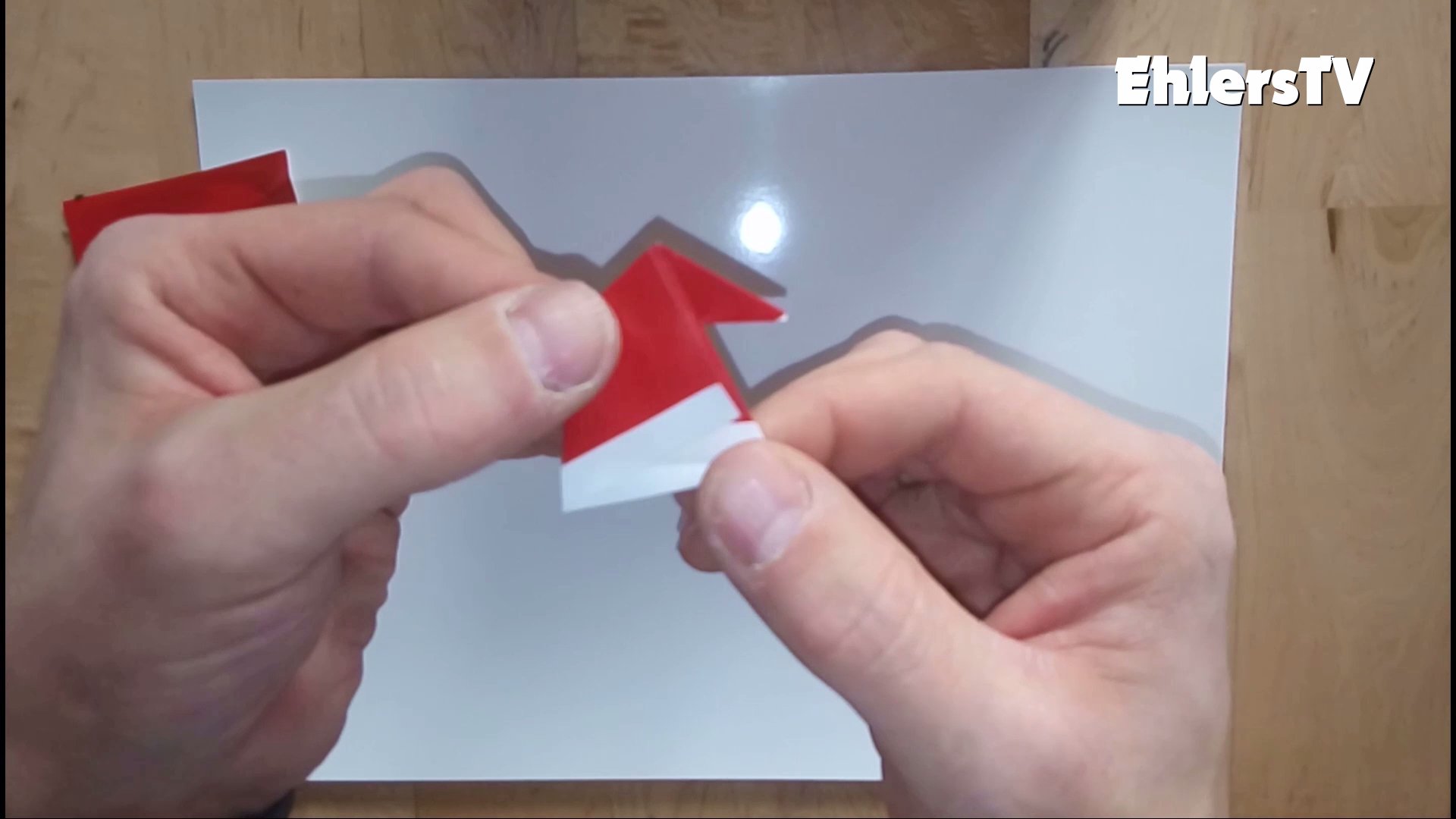 how to fold little santa claus paper origami nikolaus weihnachtsmann aus papier falten anleitung einfach klasse frohe weihnachten weihnachtsgr&uuml;&szlig;e merry christmas-010.jpg