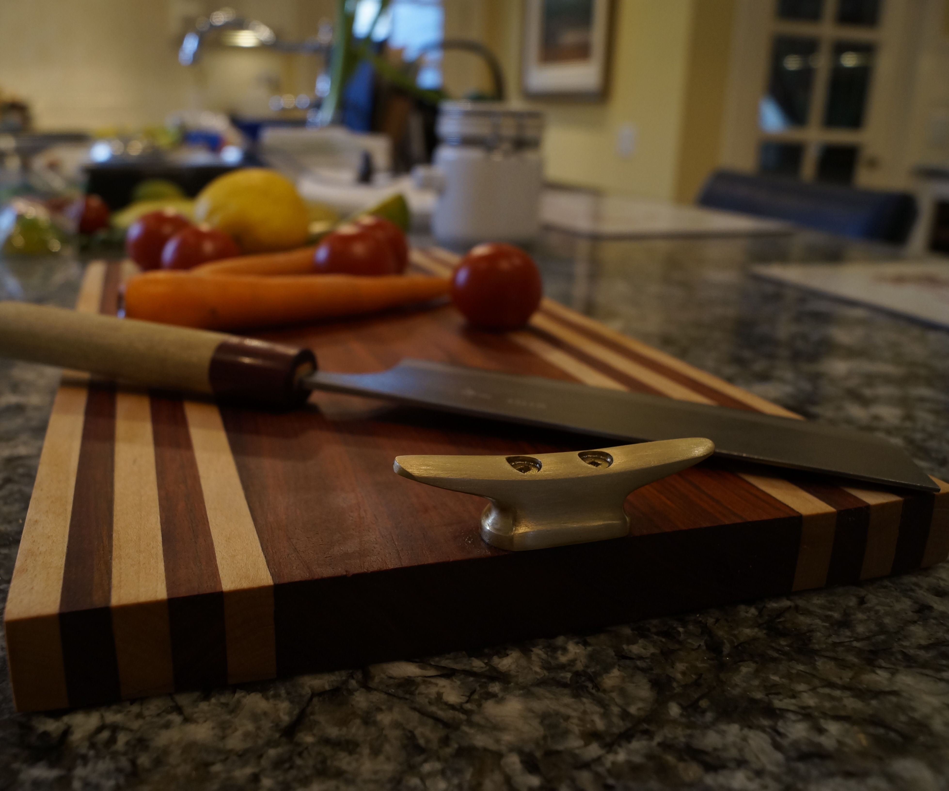 Easy and Beautiful Cutting/cheese Board 