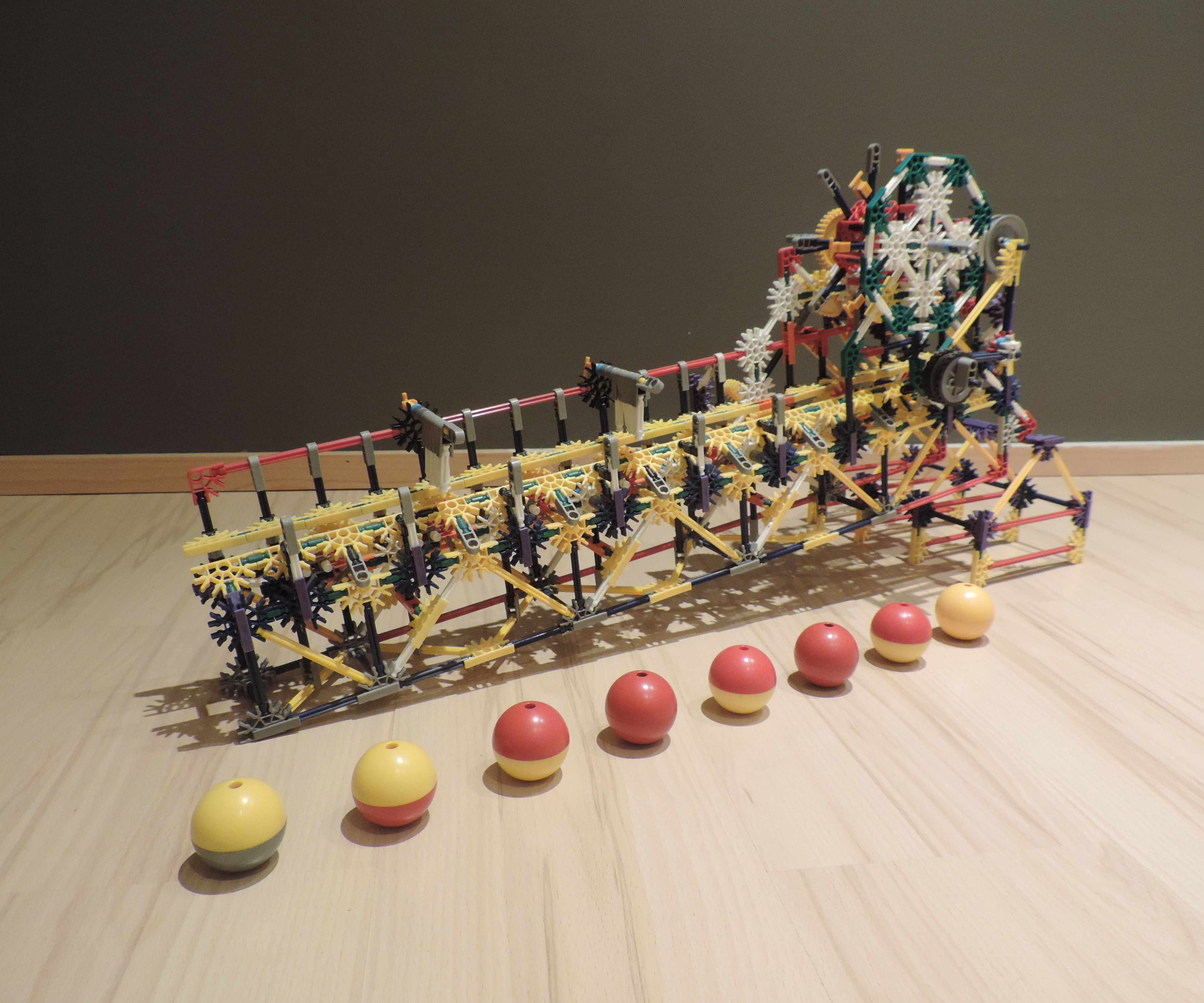 Knex Ball Machine Separator (8 Outputs) 