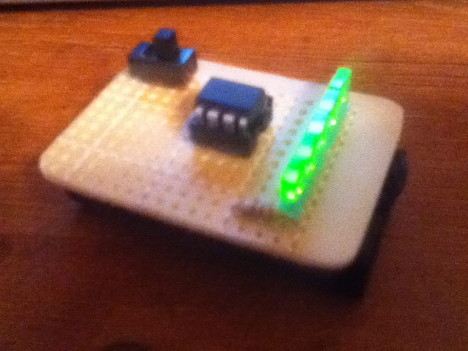 $10 ATtiny85/45 POV Display!! (works Really Well)