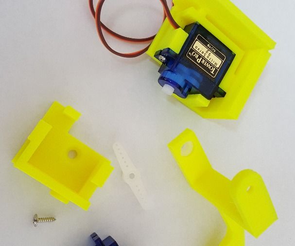Simple and Low Cost 6 Legs Spider Lego Robot 