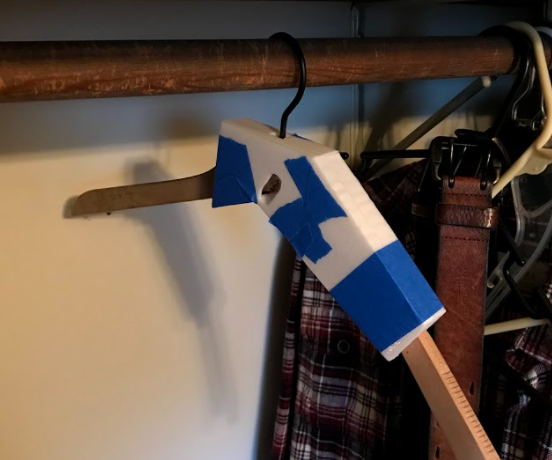 Retractable Hanger