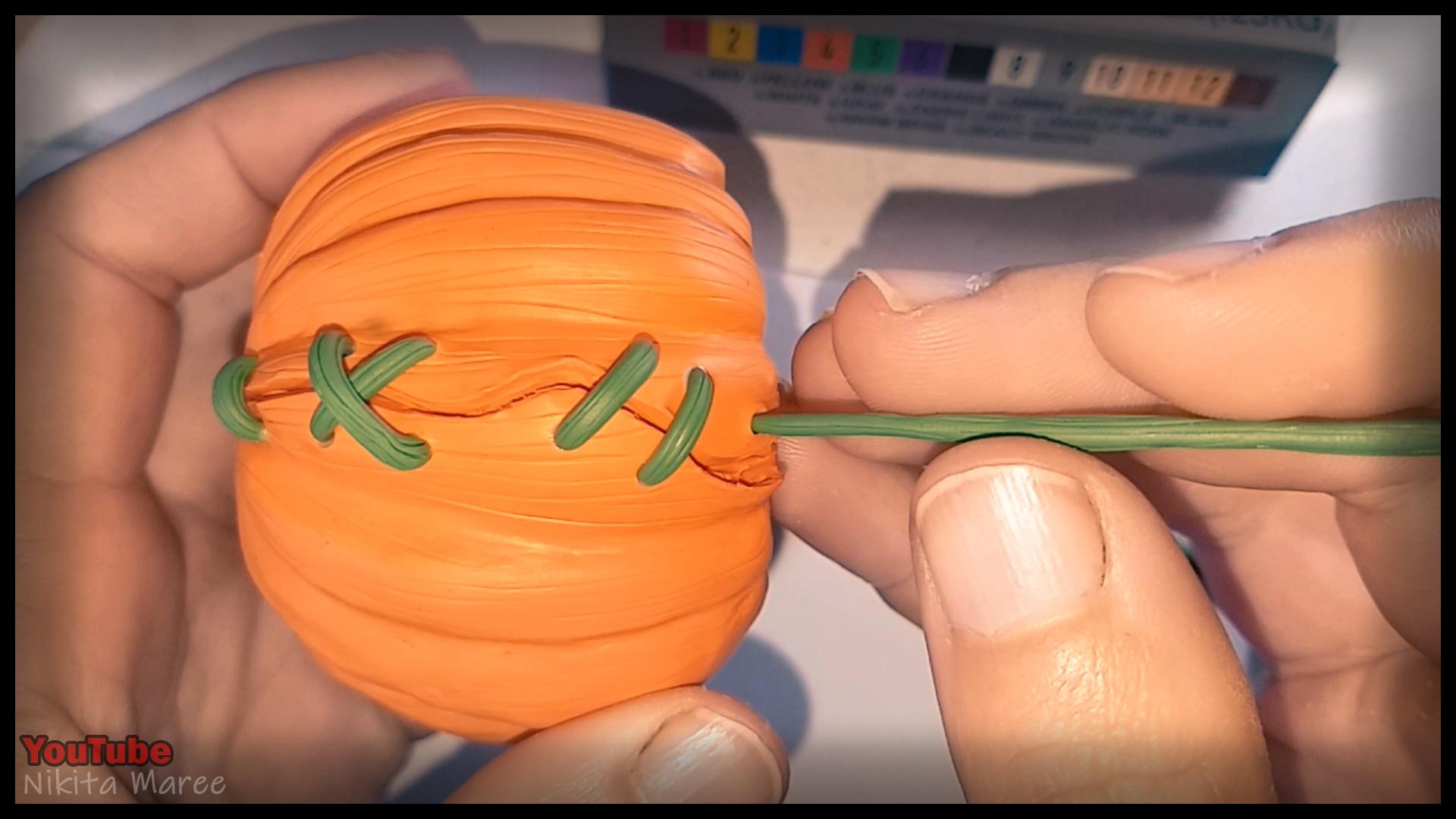 How to make a Jack o'lantern. Polymer clay tutorial. Sculpting a pumpkin out of clay. Halloween Craft.  (51).jpg