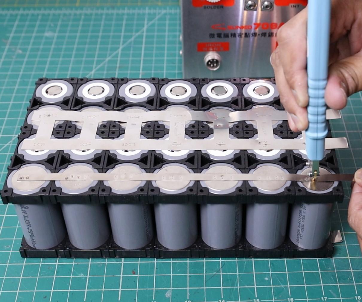 DIY LiFePO4 Battery Pack