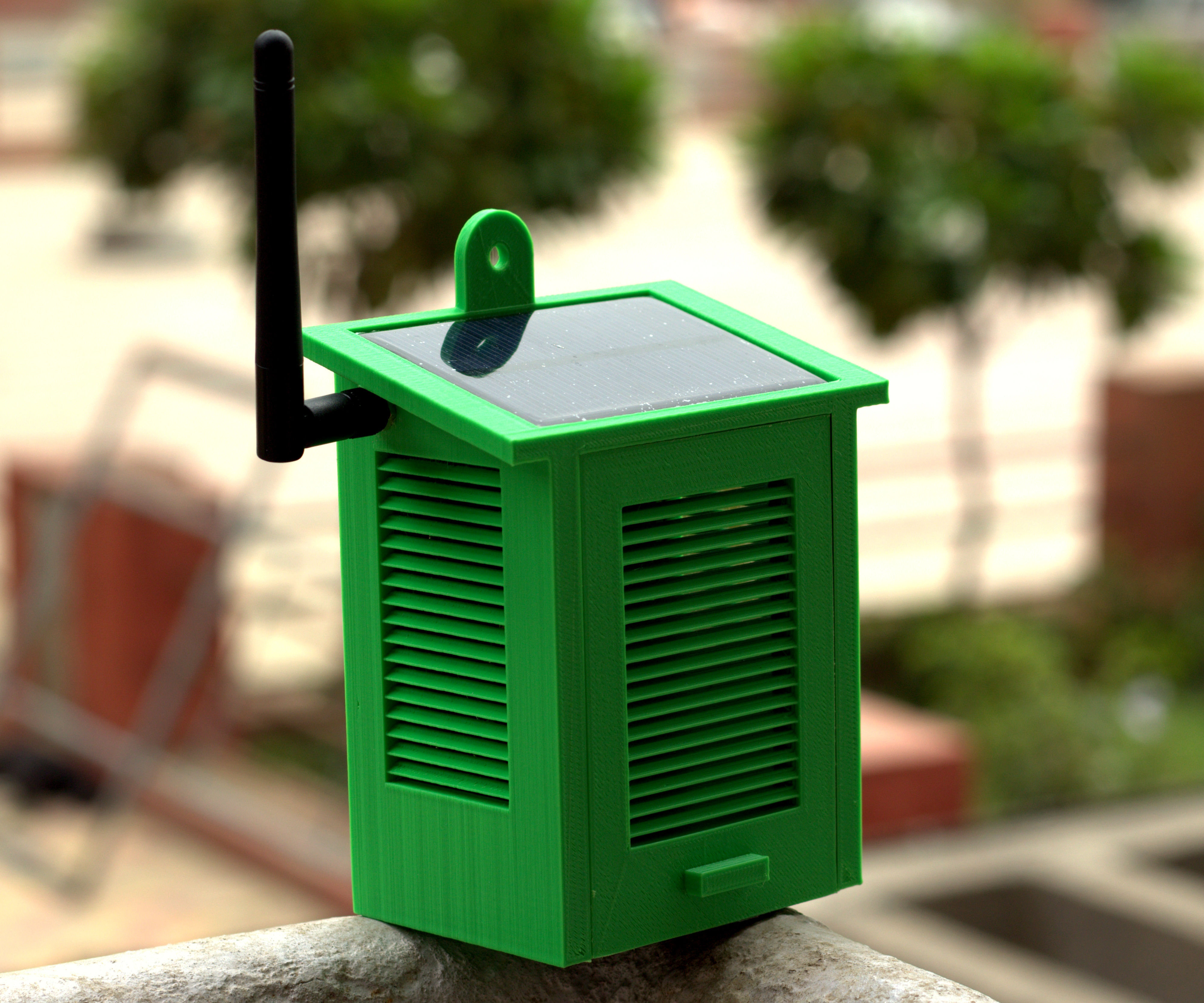 Solar Powered WiFi Weather Station V1.0